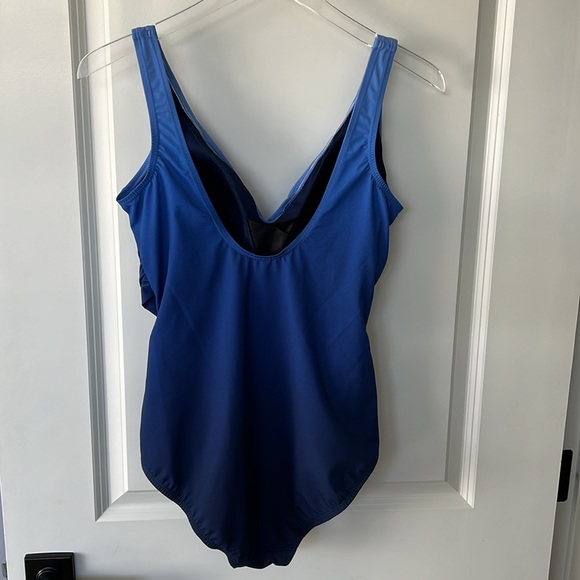 Lands’ End Slendersuit Tummy Control One-Piece, 12 - Picture 5 of 15